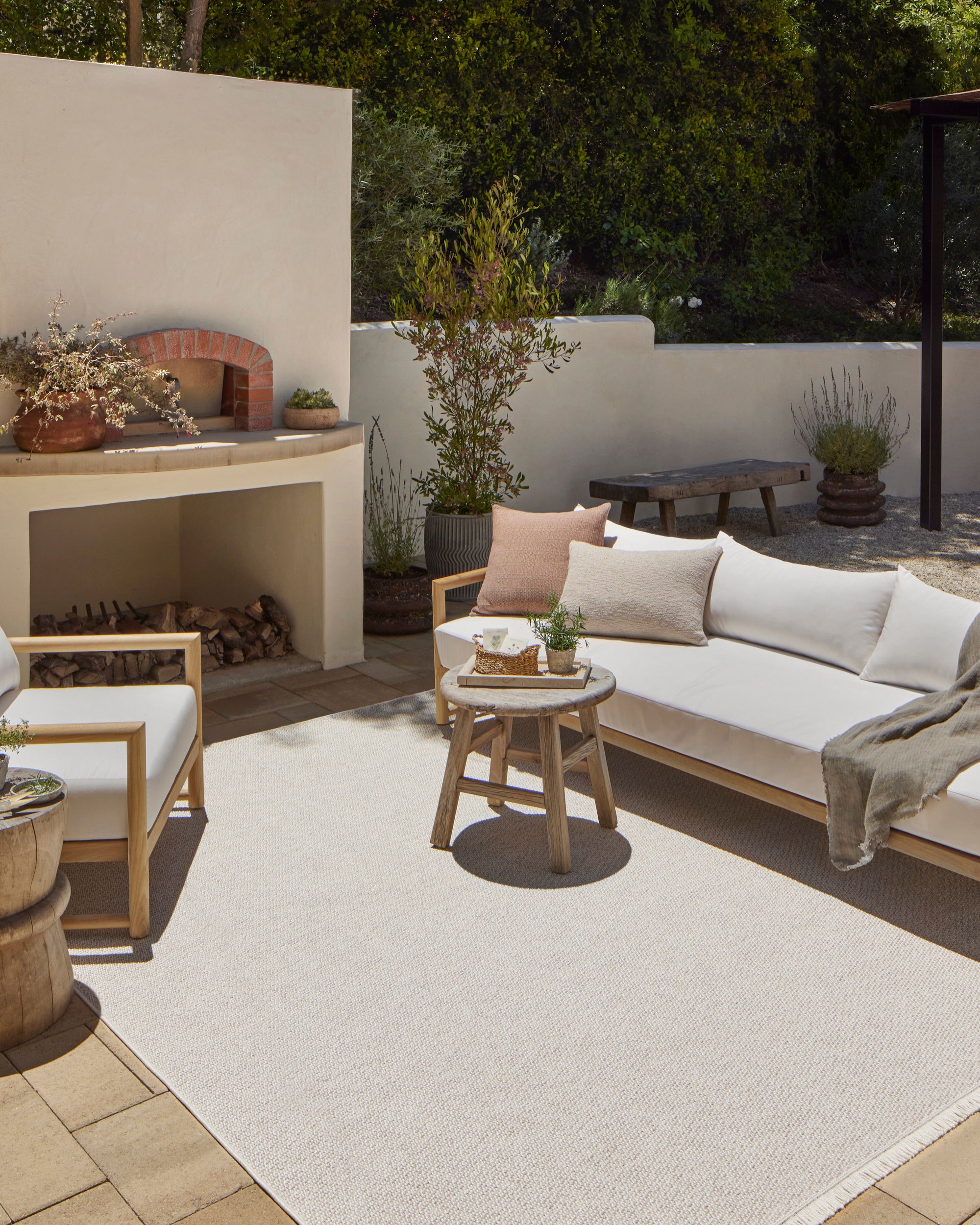 Amber Lewis x Loloi Malibu Ivory / Dove Indoor Outdoor Rug 1