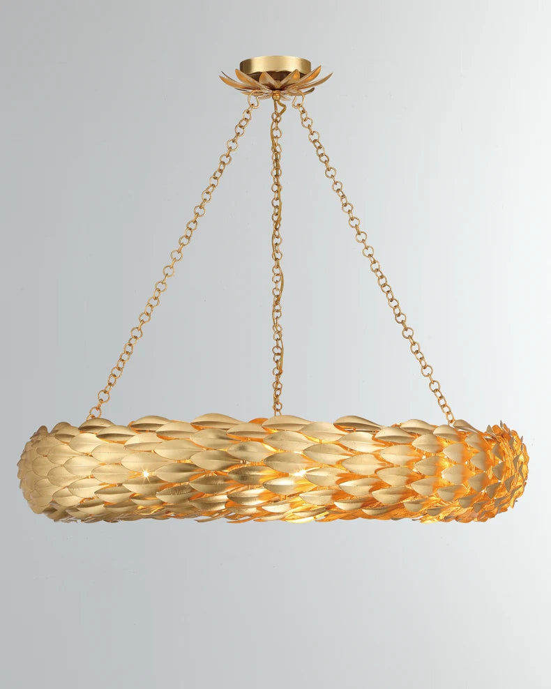 Broche 8-Light Antique Chandelier