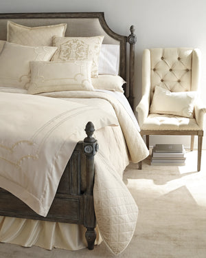 Cortina King Poster Bed