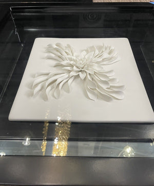 Black/White Porcelain Flower