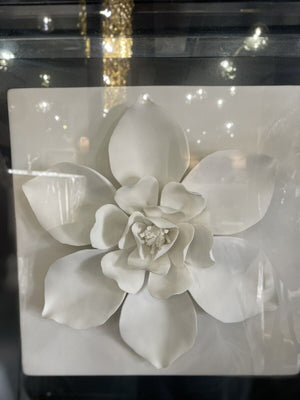 Black/White Porcelain Flower