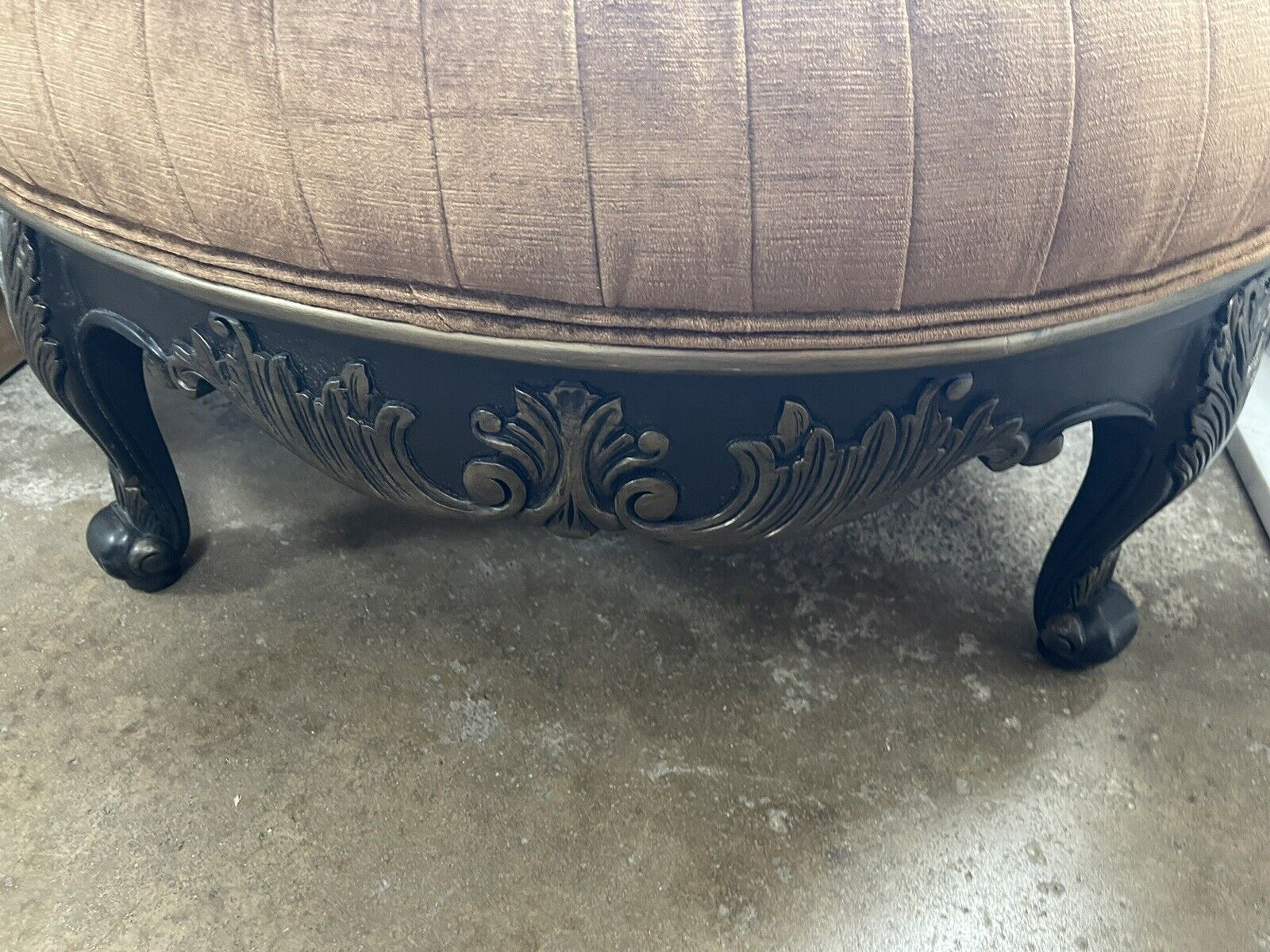 Scala Velvet Ottoman