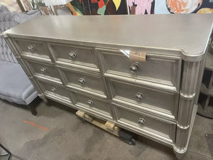 Blissany 9 Drawer Dresser